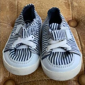 Kids shoes